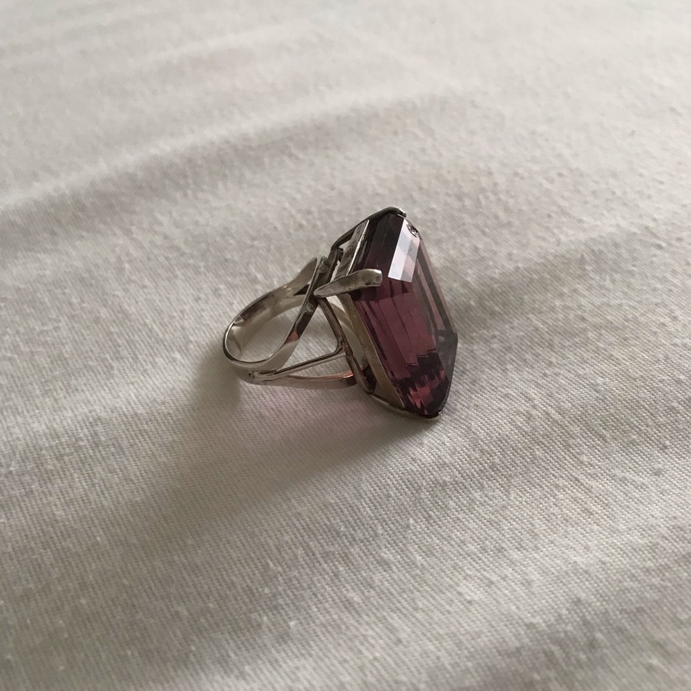 Ring - Picture 2 of 2